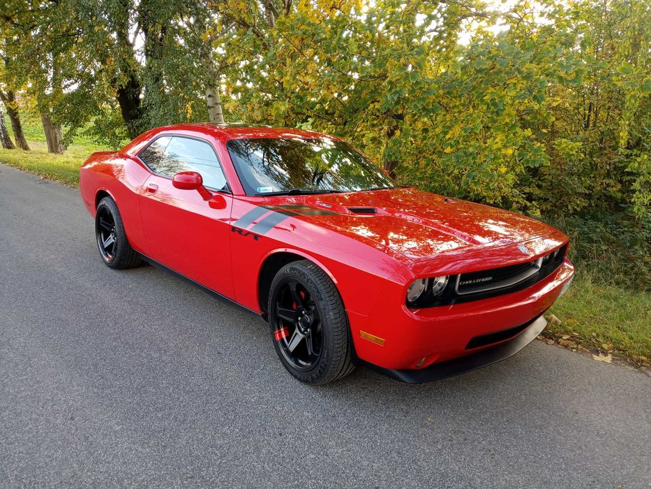 DODGE Challenger R/T silnik 5,7 V8 HEMI manual ZAMIANA