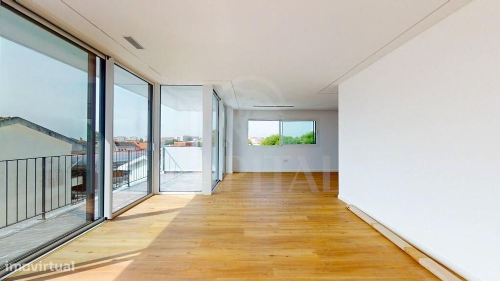 Moradia T4 Com Piscina Privativa | Condomínio Exclusivo | Amoreira, Ca