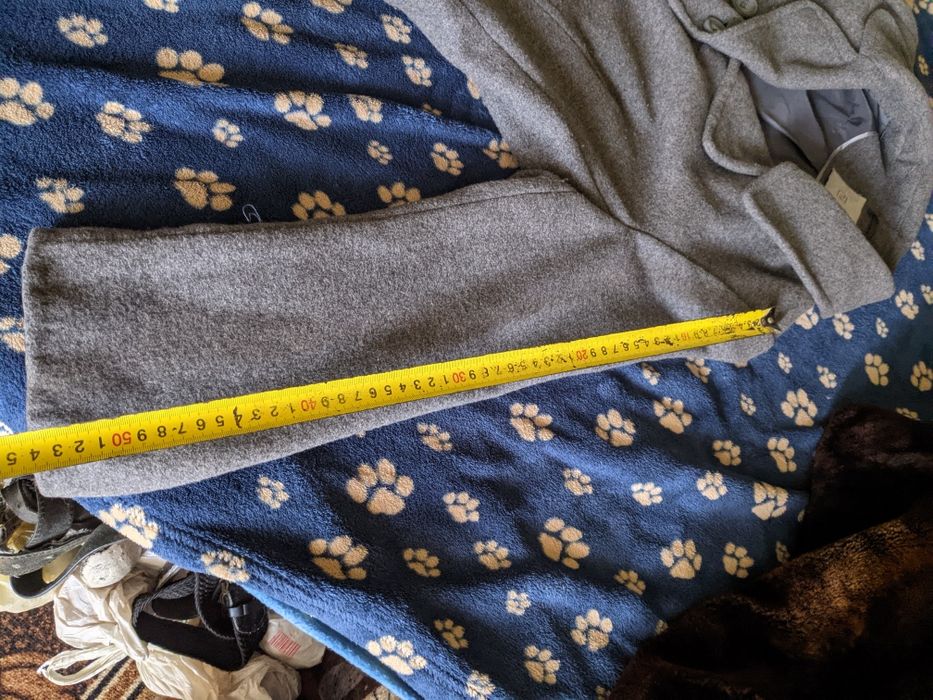 Серое женское пальто