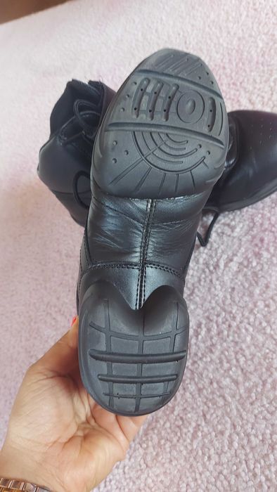 Sapatilhas de dança marca Capezio