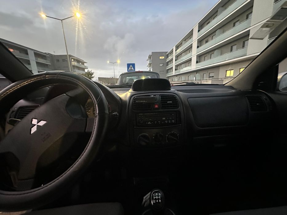 Vendo Mitsubishi space star . Duvido igual , viatura em excelente cond