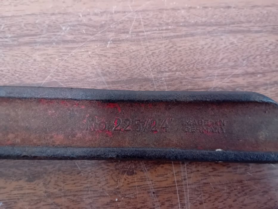 Chave de Canos Grifo Gedore 24