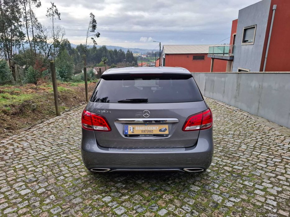 Mercedes B 180 d Style [CX Automatica]  111 Mil kms Nacional de 2018