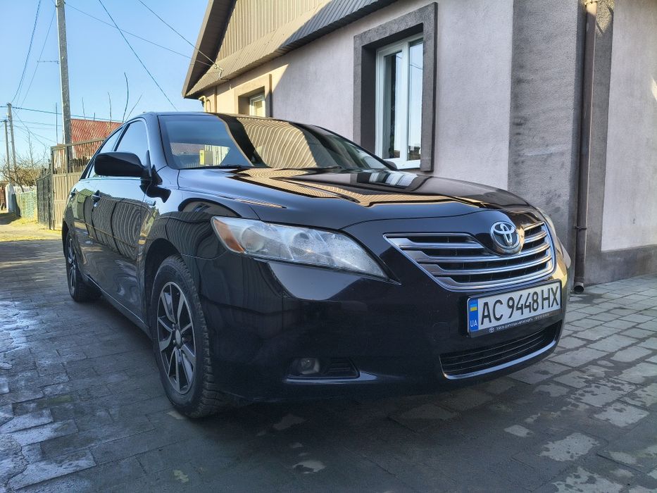 Продам Тайота камрі 40 гібрид
