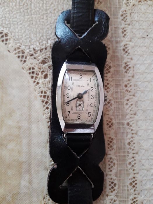 Женские наручные ретро часы Звезда времен СССР