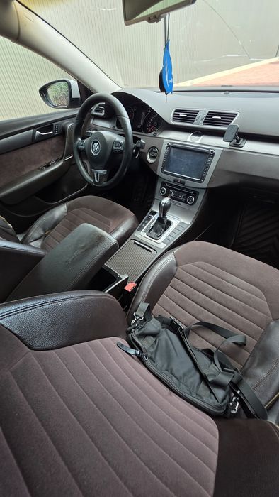 Passat B7 2011 2.0 дизель Автомат європа