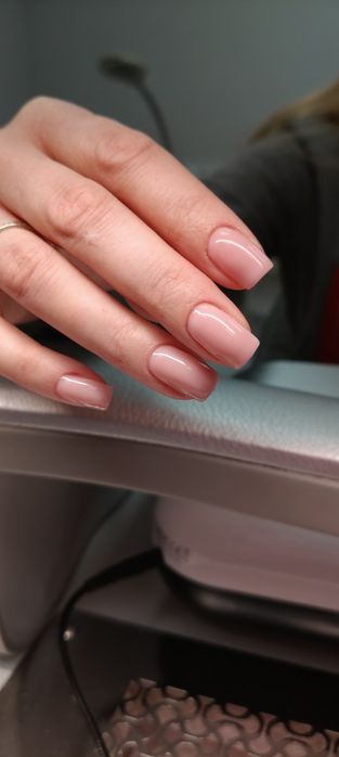 Майстер манікюру