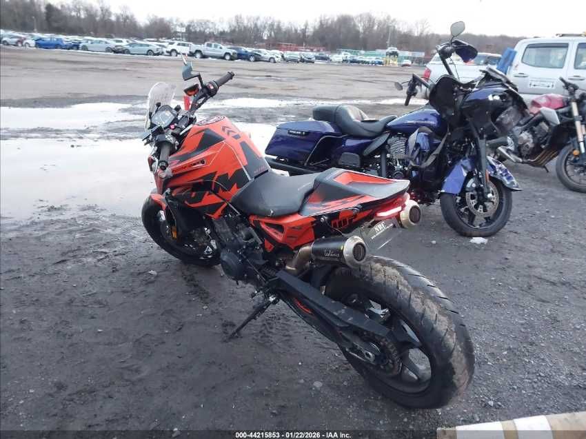 2023 KTM 790 DUKE