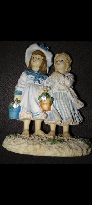 Фарфоровая статуэтка  Кристина Ховарт 499 гр