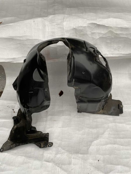 Mercedes GLA W156 Nadkole Przednie Lewe