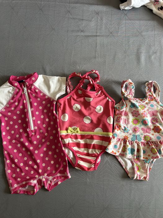 Stroje kąpielowe dla dziewczynki roz. 92.