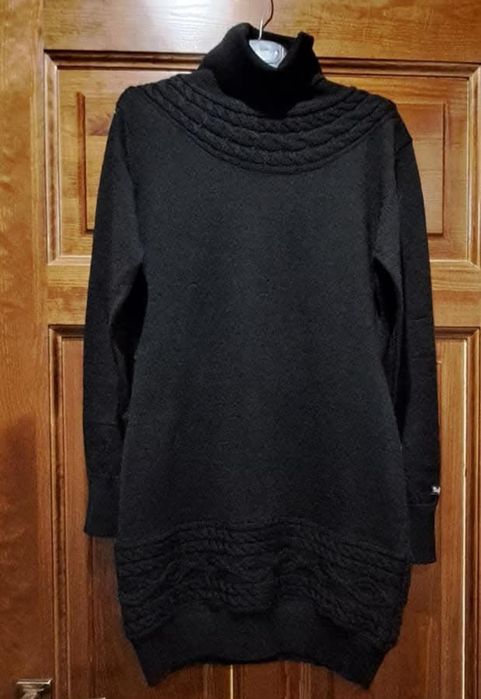 Sukienka z golfem Safa r. M