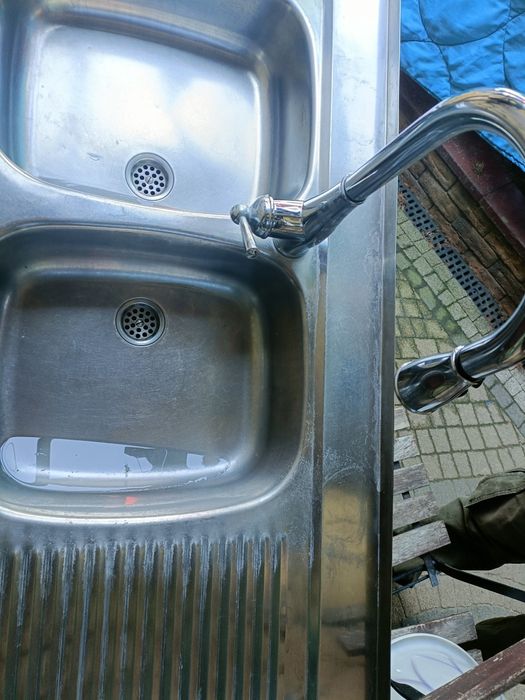 Zlewozmywak duży z baterią i syfonem