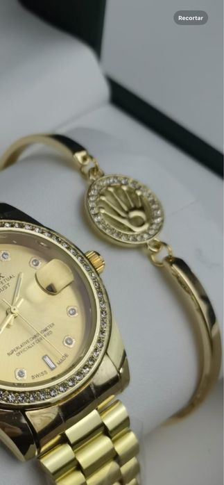 Conjunto relógio com duas pulseiras