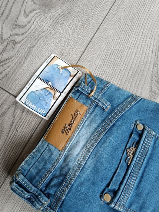 Spodnie jeans damskie