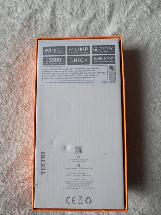 Tecno spark 8c на 64 гб та 4оперативної памяті