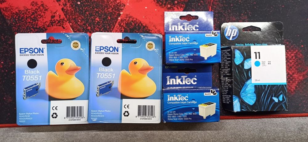 Tusze głównie Epson