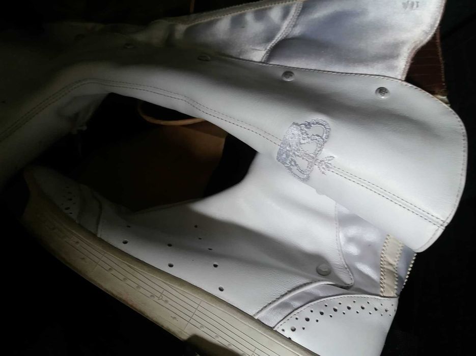 botins adidas brancas