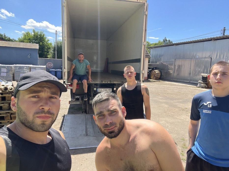 Грузчики/Вантажники/Вантажні послуги/Услуги Грузчиков