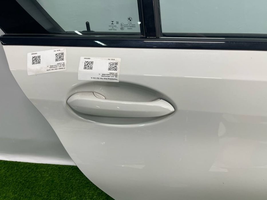 Bmw g20 двері задні праві
