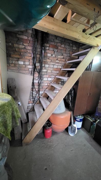 Продам  Гараж під буса на вул.Ковпака.