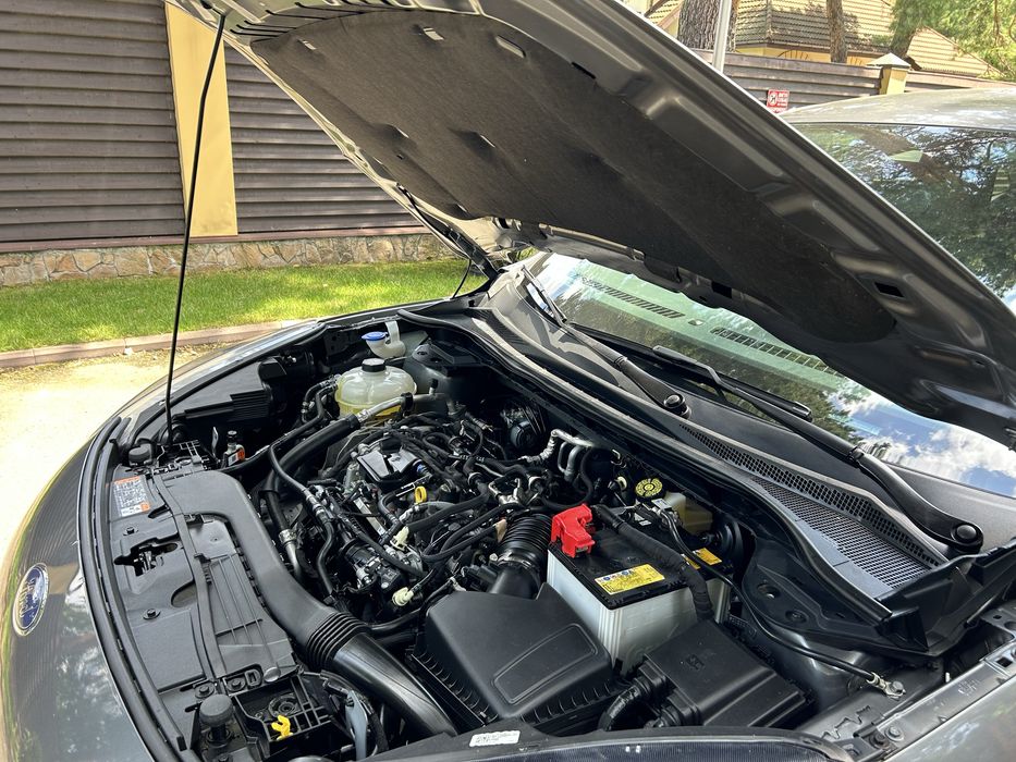 Ford escape 2022 року .