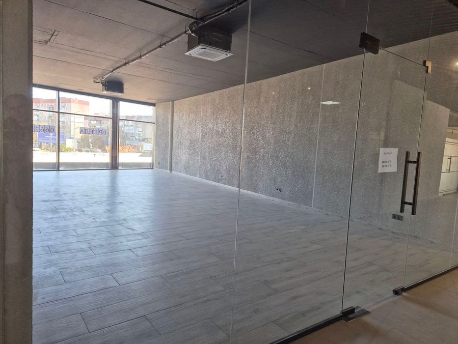 Оренда комерційного приміщення 75м2 в ЖК Crystal