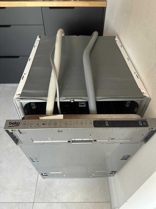 Zmywarka Beko do zabudowy 45 cm – sprawna
