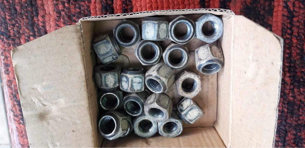 Болти на субару ,Subaru