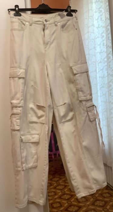 Новые светло кремовые брюки H&М р. 36/S