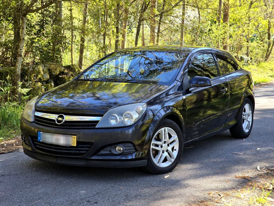 Opel Astra GTC 1.3cdti
