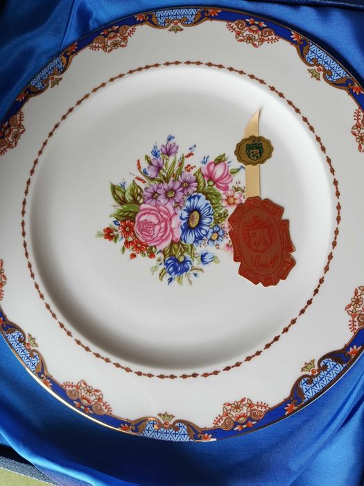 Prato porcelana para bolo com talheres (LIMOGES)