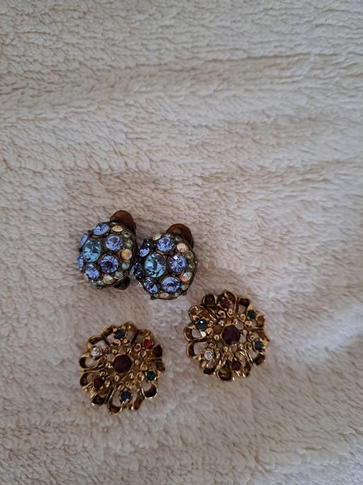 Vários brincos Vintage