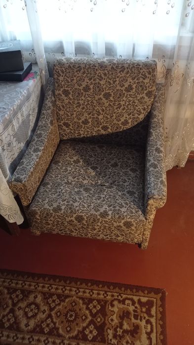 Мягкие кресла 2шт