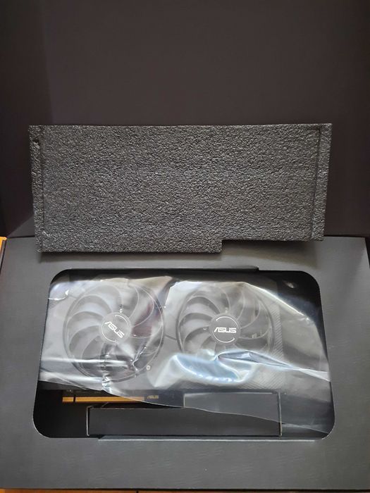 ASUS Dual RX 5700 OC 8 GB