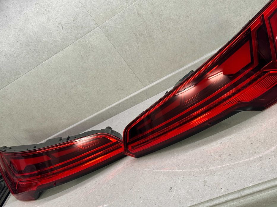 Задні фонарі б/у на Ауді Q5 80A рестайлінг Америка 2022р.