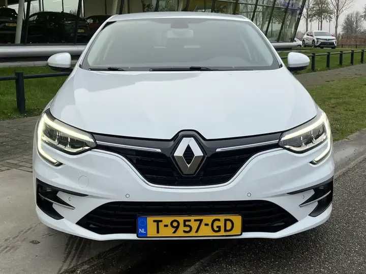 Бампер Renault Megane E-Tech розборка рено меган е теч