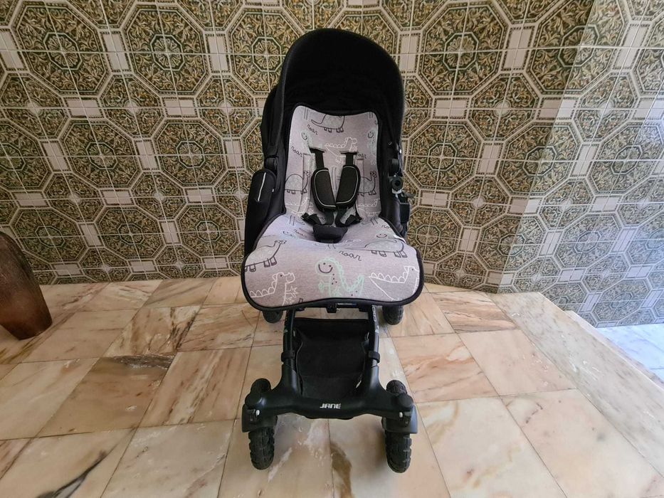 Carrinho Trio Janė Crosswalk + Ovo (Koos) + Base Isofix