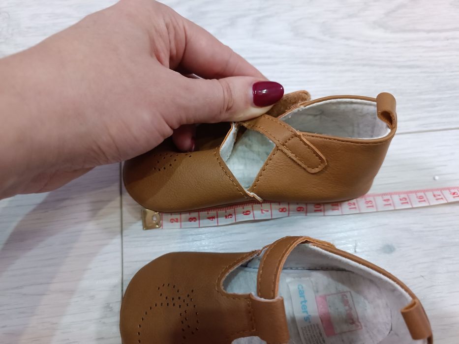 Дитяче взуття Carter's