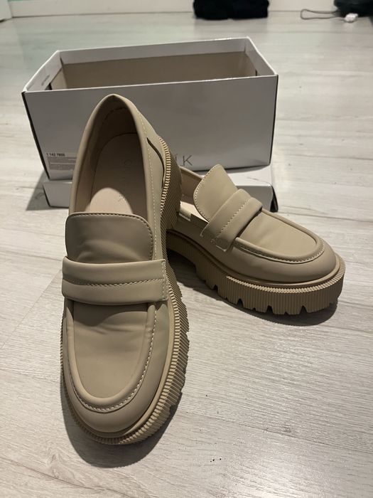 Nowe w pudełku loafers 38 deichann catwalk beżowe w pudełku