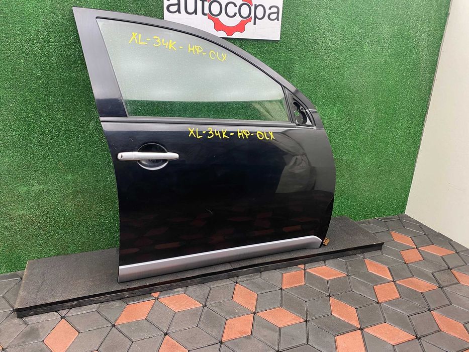 Дверка передня права Mitsubishi Outlander XL