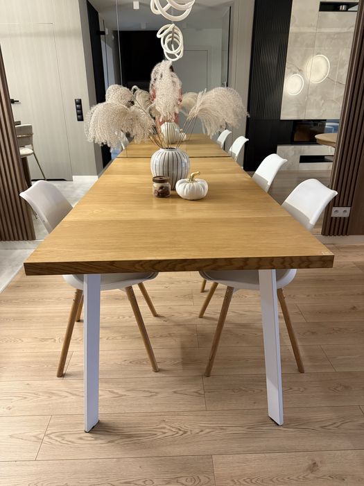 Stół fornirowany dąb + 8 krzeseł brw black red white