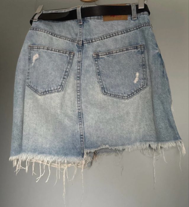 Spódniczka jeansowa z paskiem M