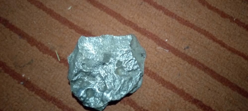 Продам метеорит.