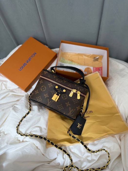 Сумка сумочка клатч рюкзак барсетка мессенджер бананка  луі вітон Louis Vuitton
