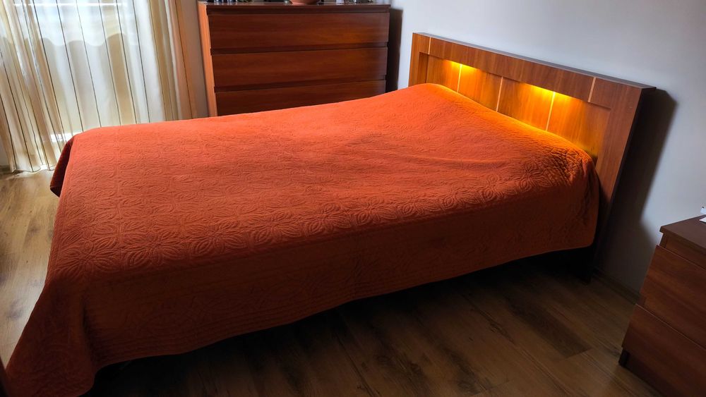 Eleganckie Łóżko VOX Modern 140x200 z oświetleniem