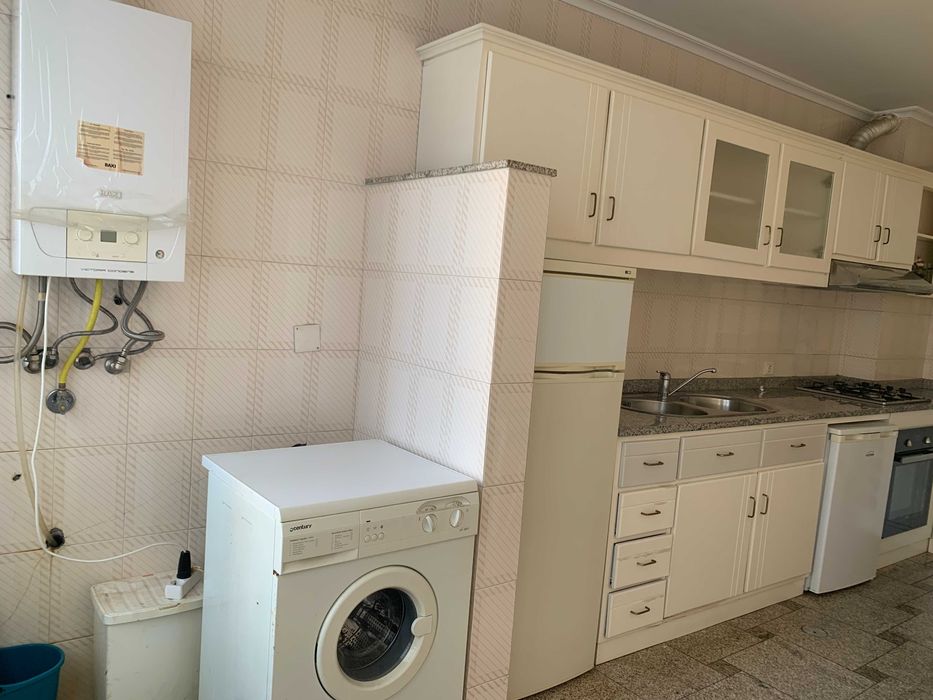 Arrendo apartamento  t3 a estudantes, totalmente mobilado, na rua Poeta Alberto Miranda em Vila Real
