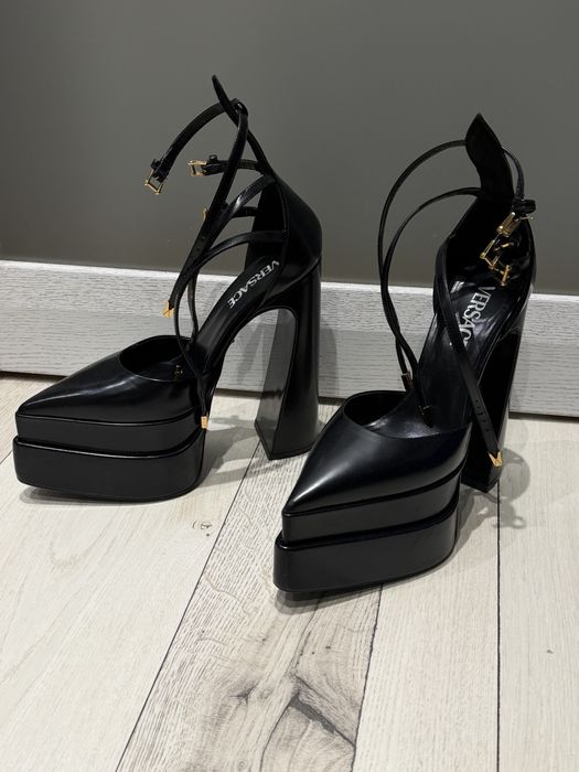Туфли versace ace mango alo yoga zara