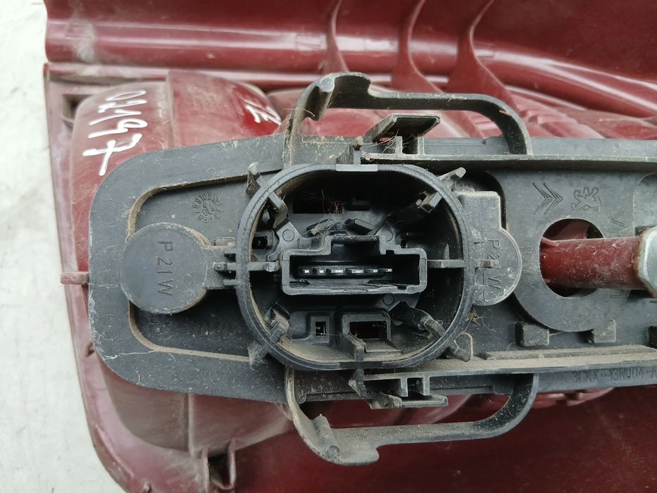 Farolim esquerdo CITROËN C2 (JM_)