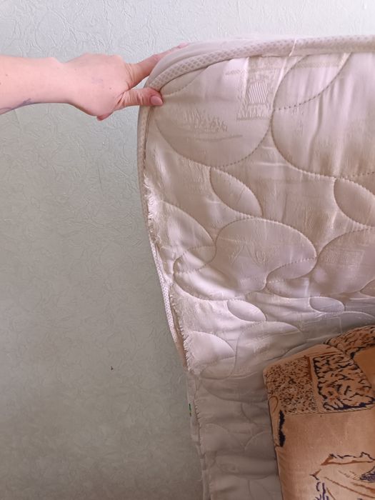Продам двухспальний матрац